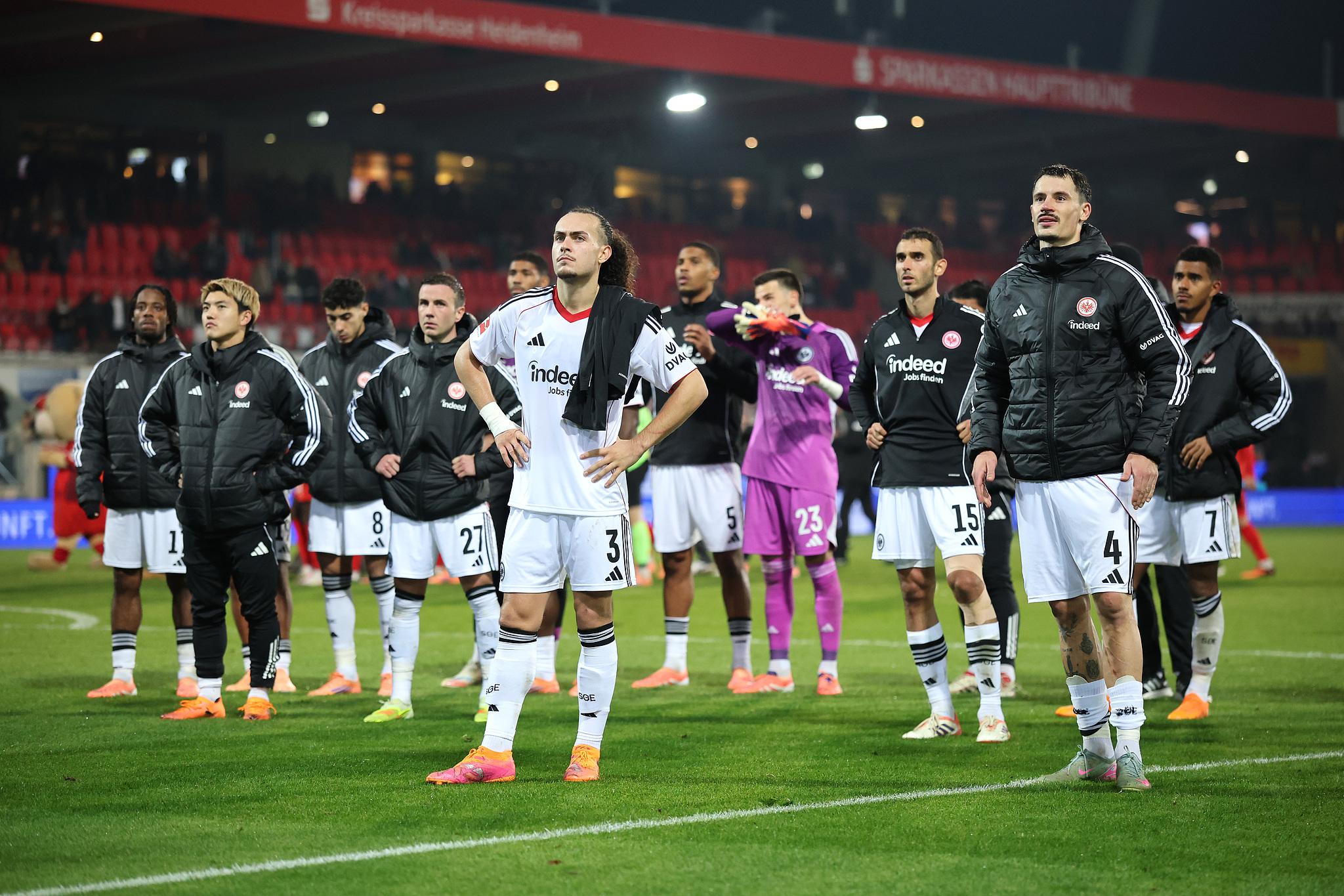 开云体育-失去明星前锋埃基蒂克和马尔穆什，法兰克福步履维艰